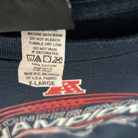 NFL Team Apparel New England Patriots 2011 Conference Champions Short Sleeve Tee - Picture 5 of 5